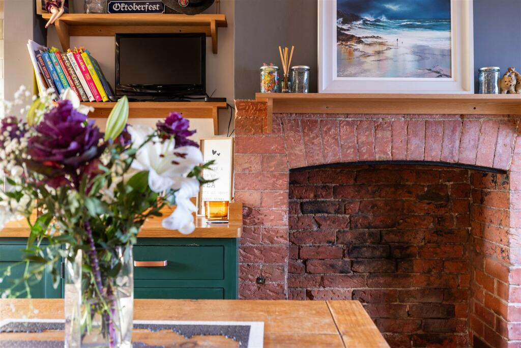 Additional property image - Cavendish Bridge, Shardlow, Derby
