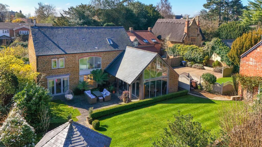 Main image of property: Bakehouse Barn, Main Street, East Haddon