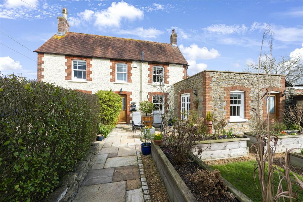 2 bedroom detached house for sale in Yenston, Somerset, BA8