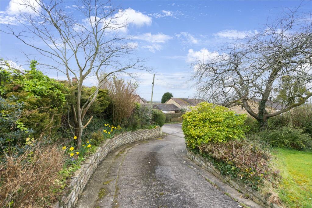 4 bedroom bungalow for sale in Sutton Montis, Yeovil, Somerset, BA22