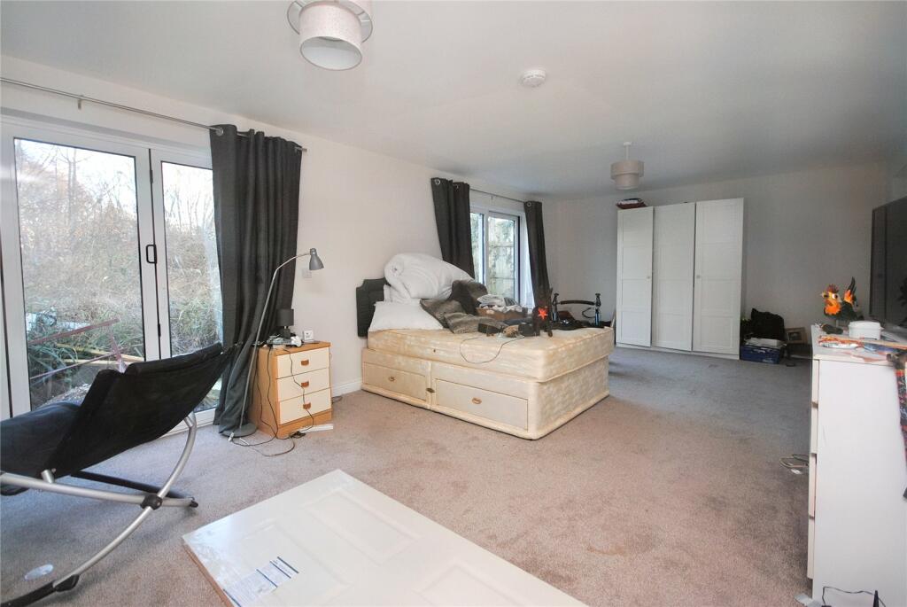 3 bedroom semidetached house for sale in Fosters Hill, Holwell