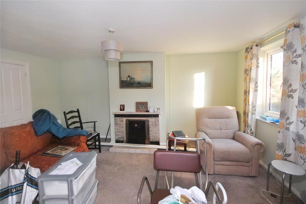 3 bedroom semidetached house for sale in Fosters Hill, Holwell