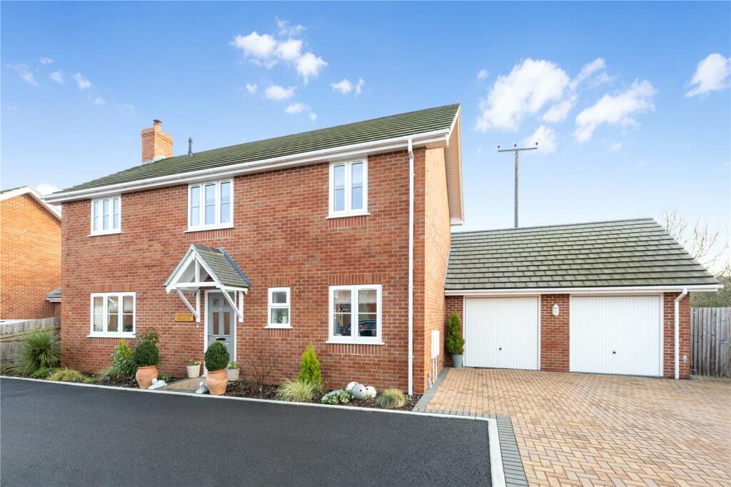 4 bedroom detached house for sale in The Street, Shaftesbury, SP7