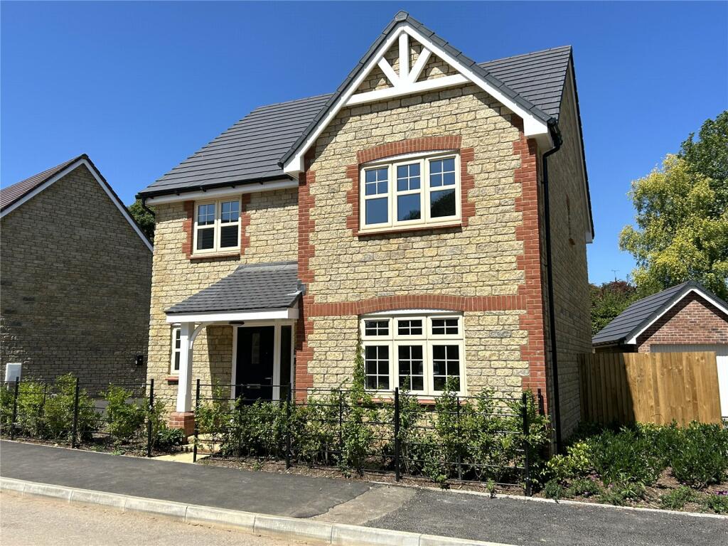 4 bedroom detached house for sale in 7 Angels Way, Milborne Port