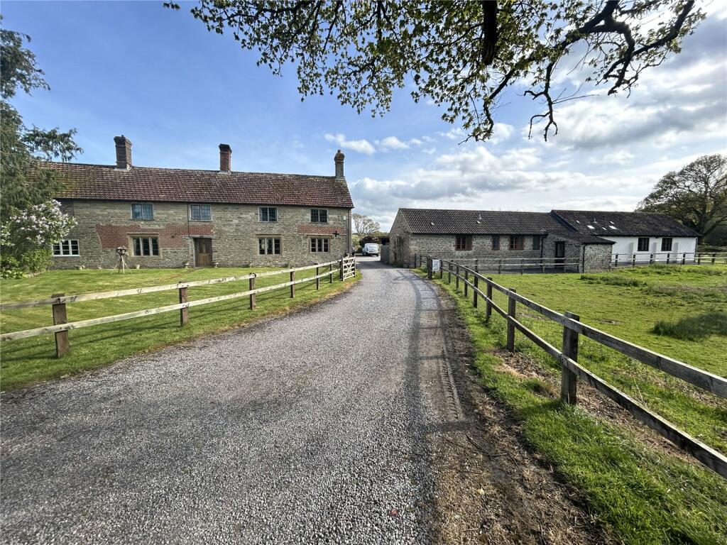 4 bedroom detached house for sale in Middlemarsh, Sherborne, DT9