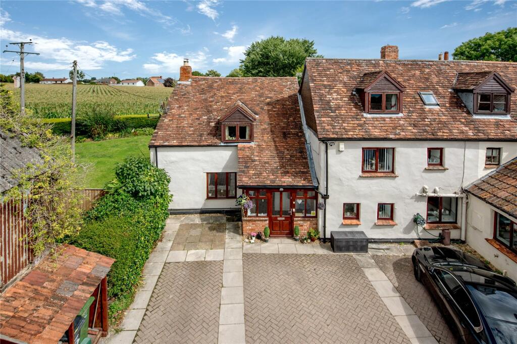 6 bedroom semidetached house for sale in Creech Heathfield, Taunton