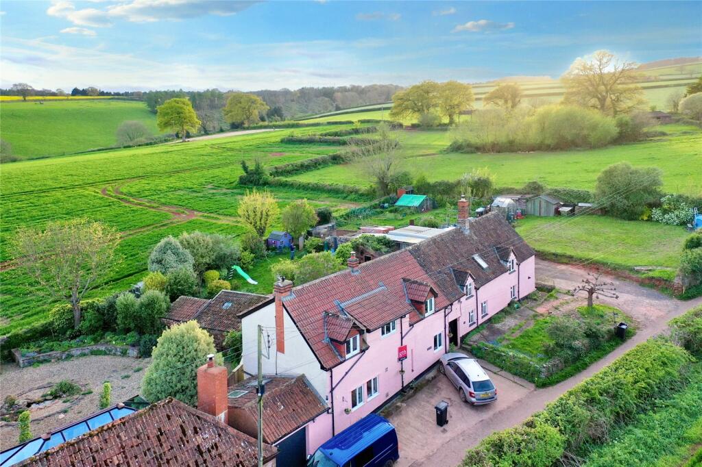 3 bedroom semidetached house for sale in Thurloxton, Taunton, TA2