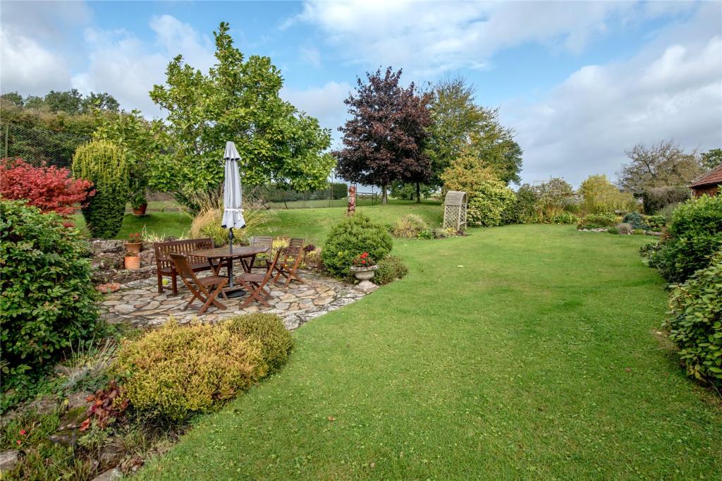 5 bedroom detached house for sale in Higher Durston, Taunton, Somerset, TA3