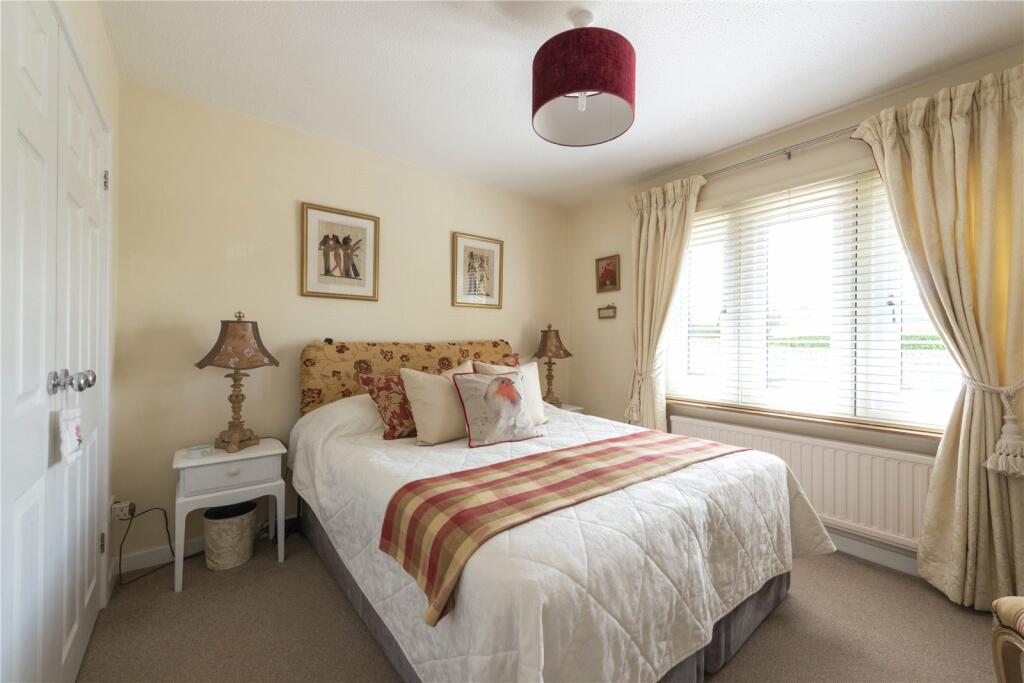 4 bedroom bungalow for sale in Stoneyhurst Drive, Curry Rivel, Langport