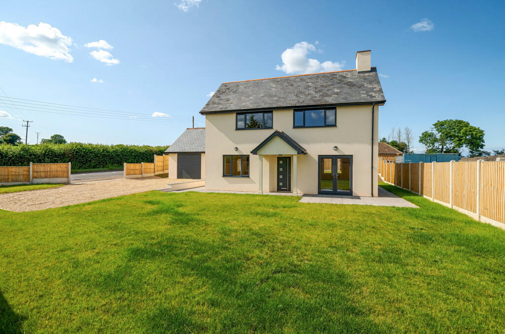 3 bedroom detached house for sale in Dollings Pool Dairy, Donyatt