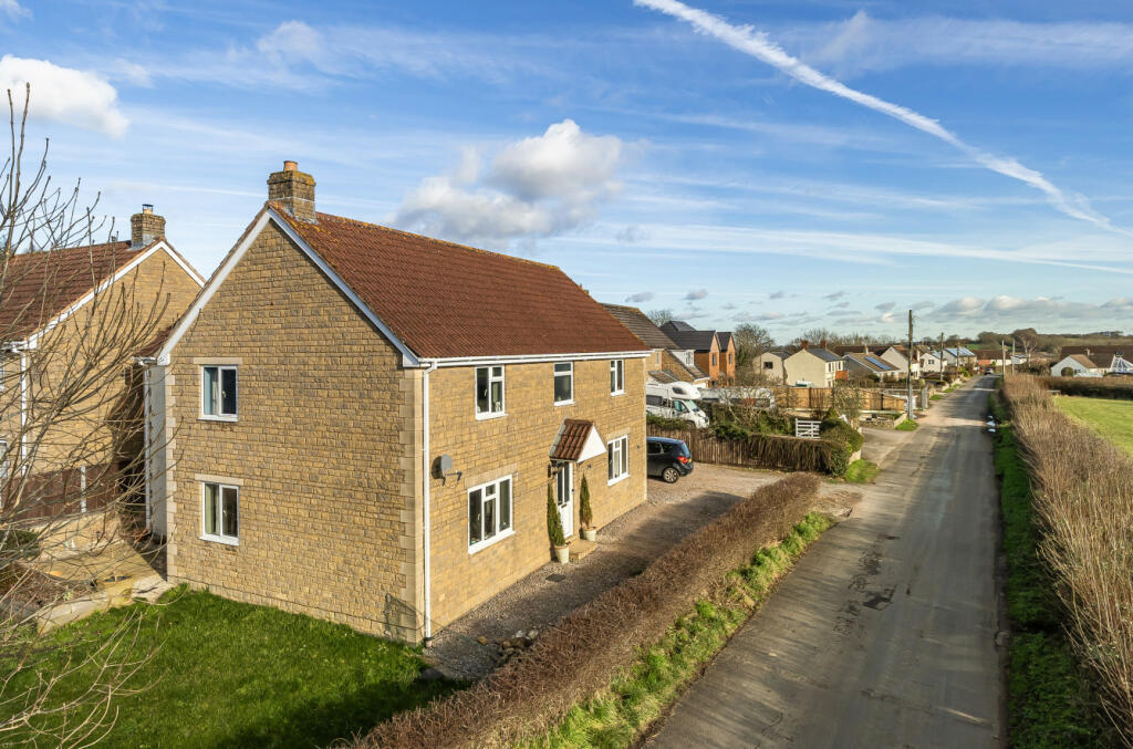 4 bedroom detached house for sale in Shave Lane, Horton, Ilminster, TA19