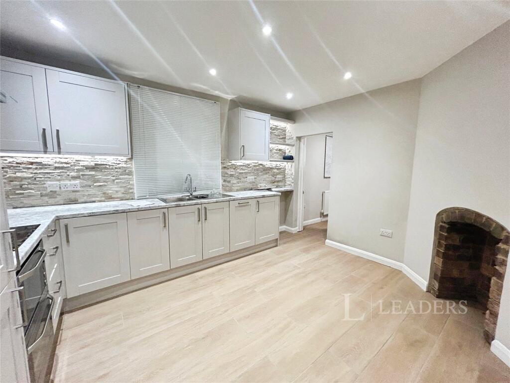 Main image of property: Hewlett Place, Cheltenham, Gloucestershire, GL52