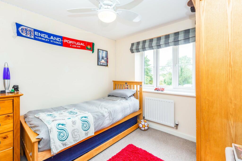 Detached to rent on Whittington Crescent , Wantage