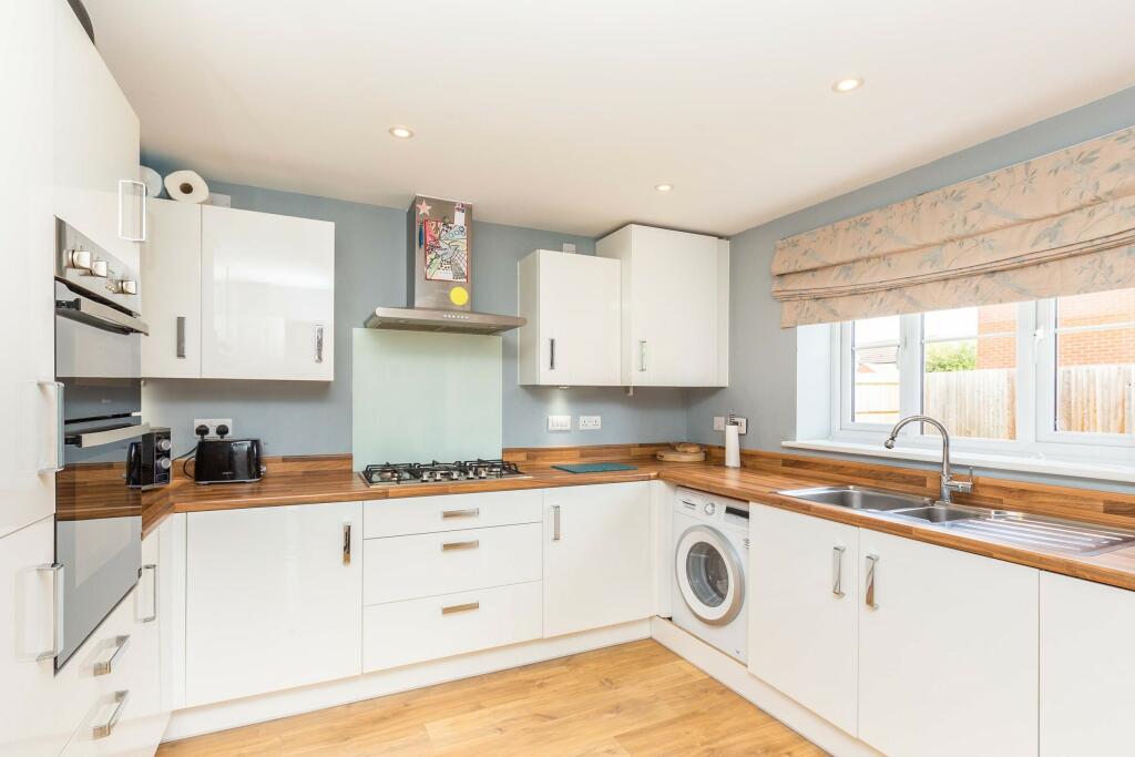 Detached to rent on Whittington Crescent , Wantage