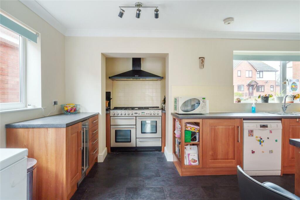 4 bedroom detached house for sale in Feniton Gardens, Feniton, Honiton