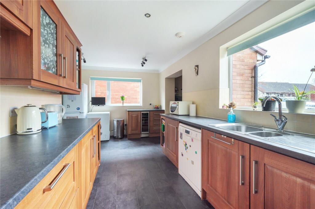 4 bedroom detached house for sale in Feniton Gardens, Feniton, Honiton