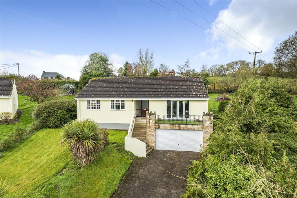 3 bedroom bungalow for sale in Backwells Mead, Northleigh, Colyton