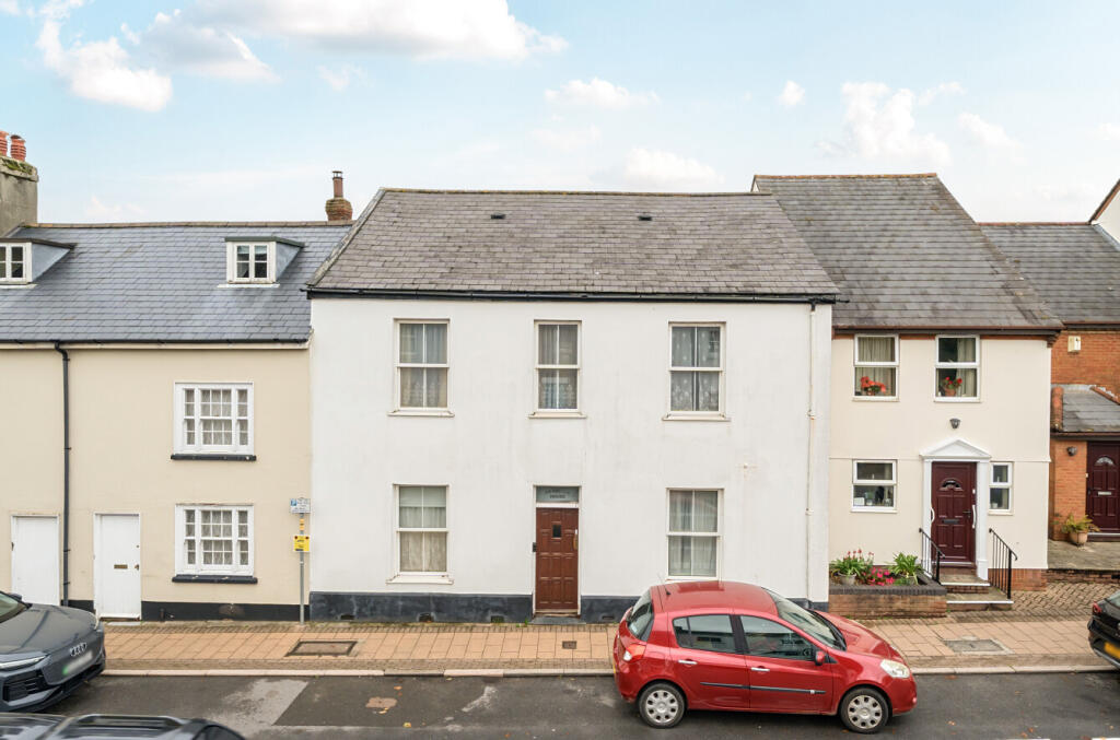 Main image of property: High Street, Honiton, Devon, EX14