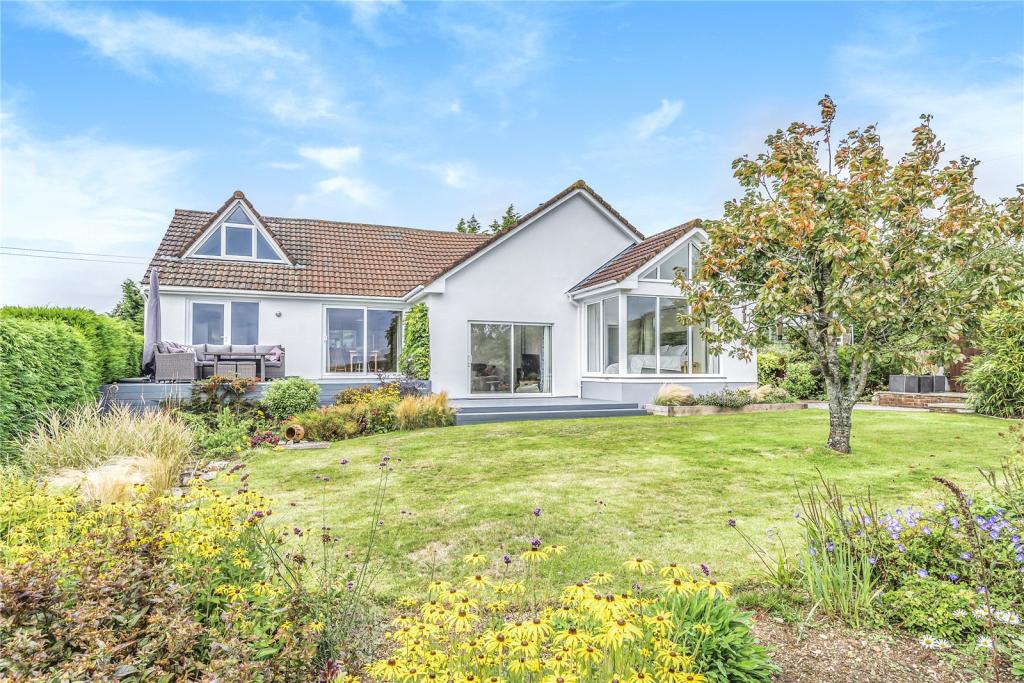 4 bedroom bungalow for sale in Heathstock, Stockland, Honiton, Devon, EX14