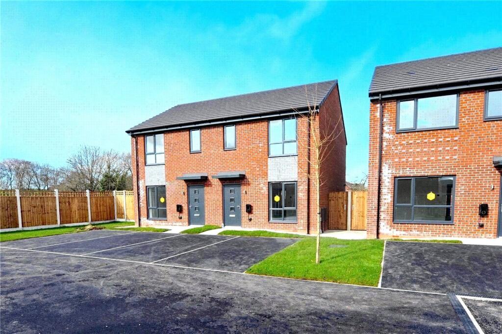 Main image of property: Weavers Fold, Rochdale, Greater Manchester, OL11