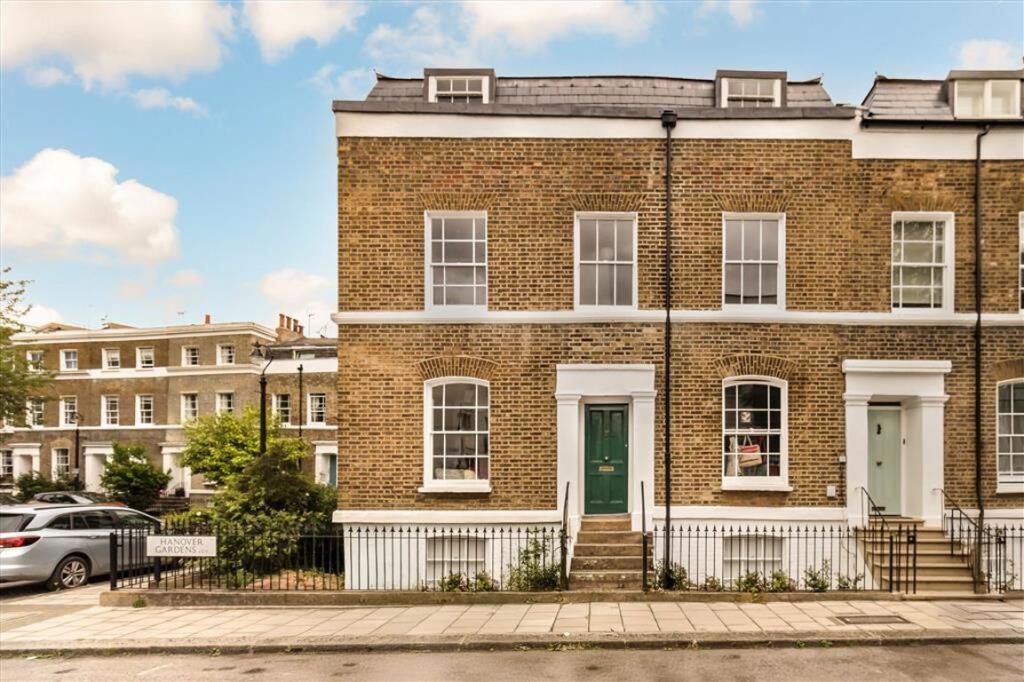 Main image of property: Hanover Gardens, Oval