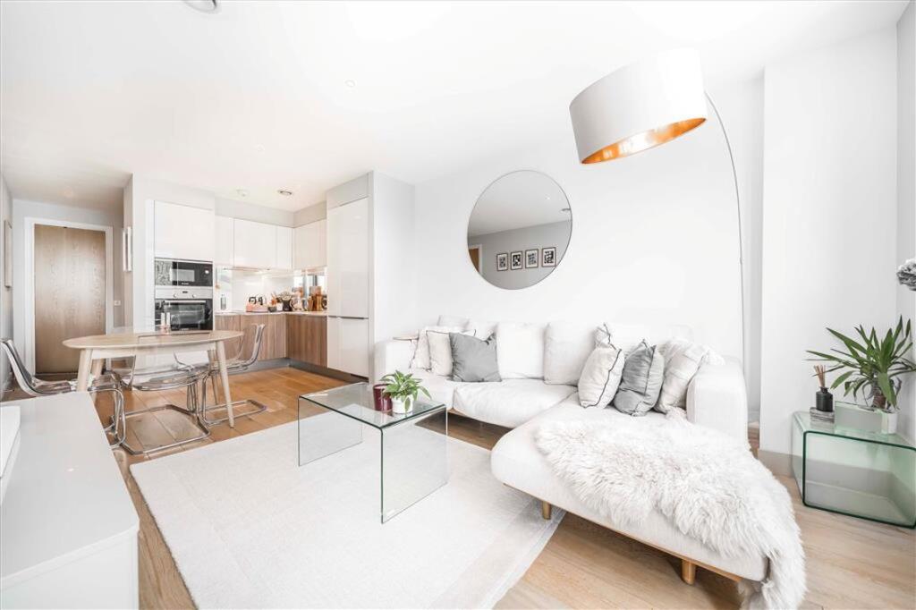 Main image of property: Camberwell Passage, Kennignton