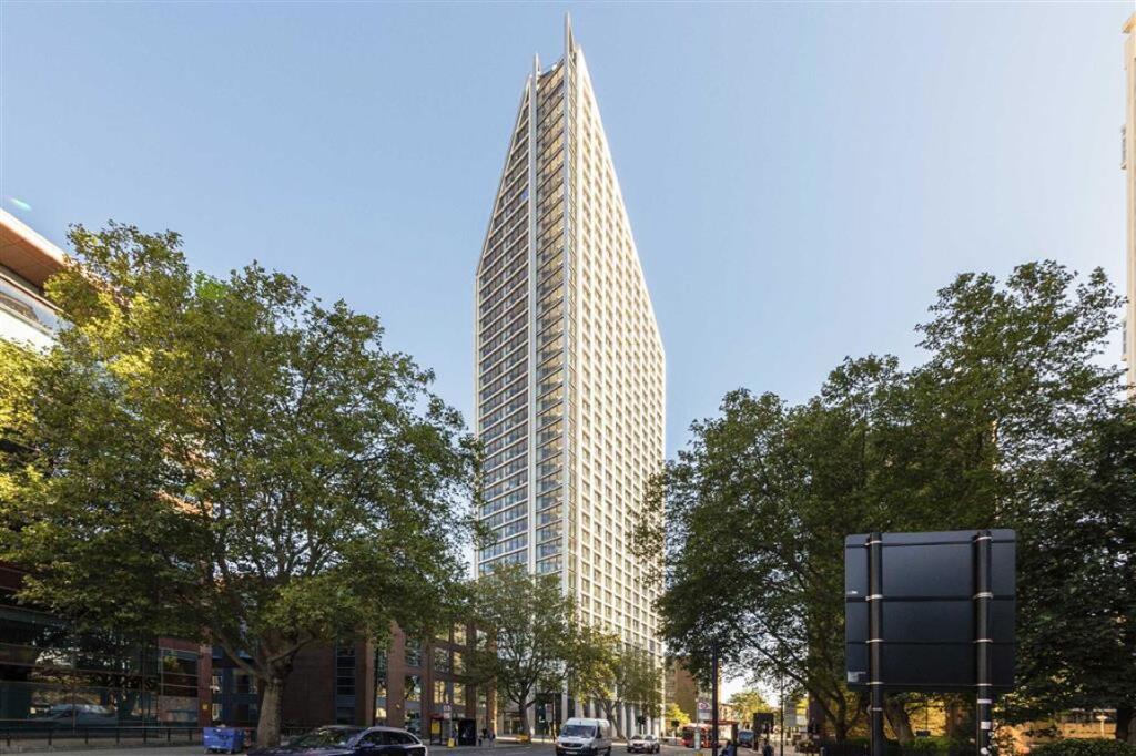 Main image of property: Southwark Bridge Road, Elephant and Castle