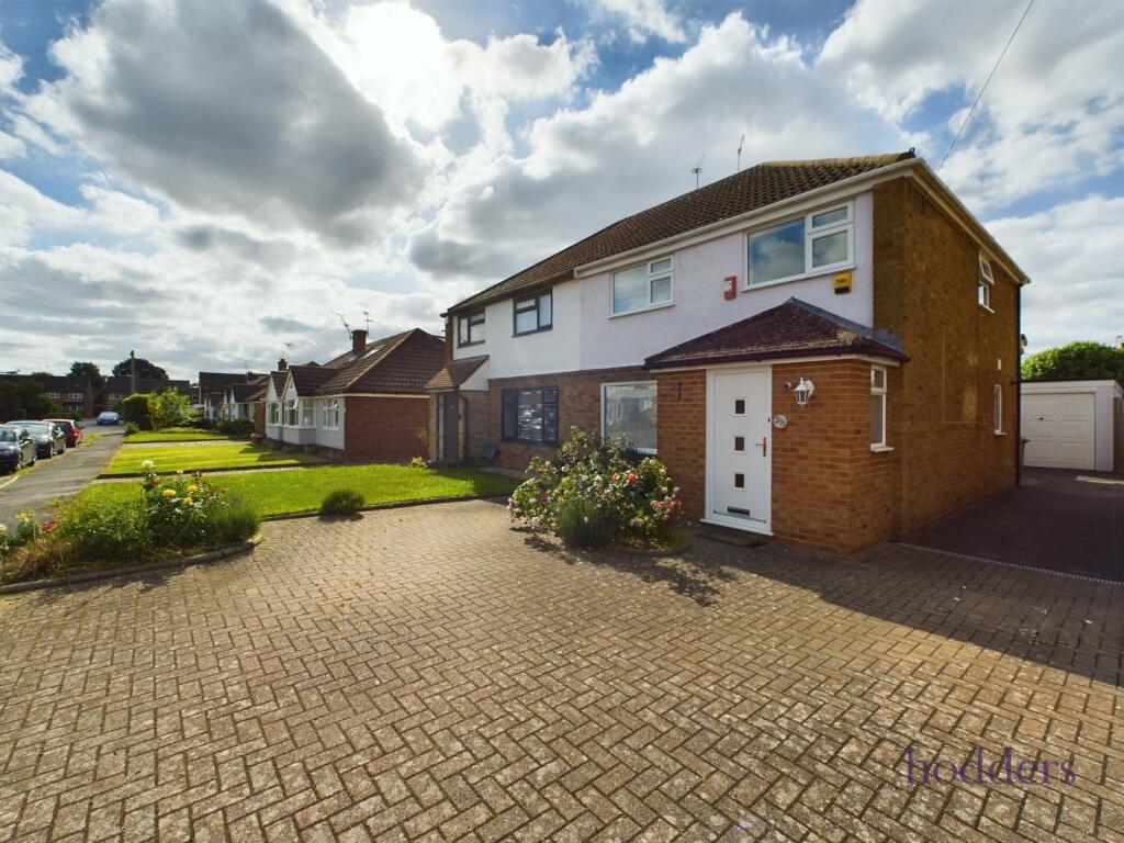3 bedroom semidetached house for sale in Egham, Surrey, TW20