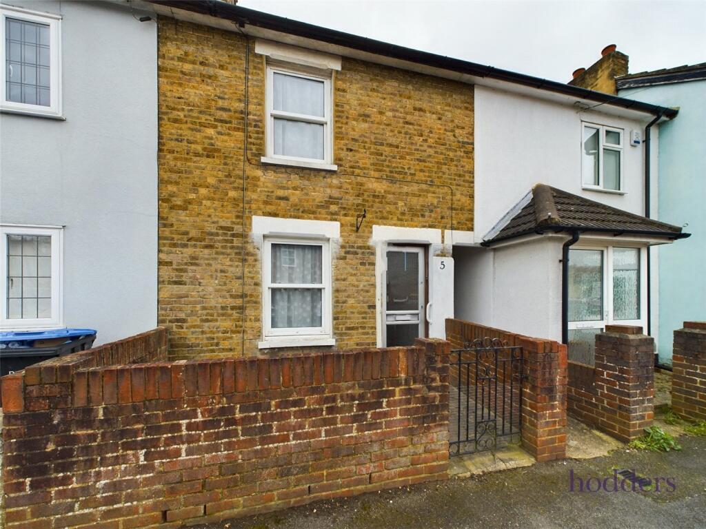2 bedroom terraced house for sale in Chertsey, Surrey, KT16
