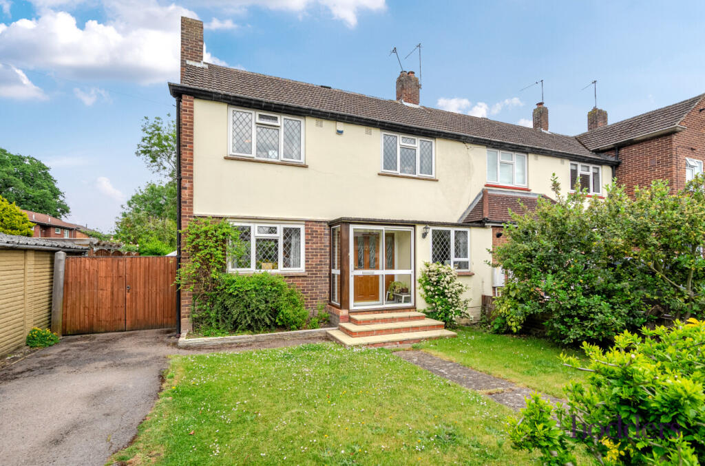 Main image of property: Chertsey, Surrey, KT16