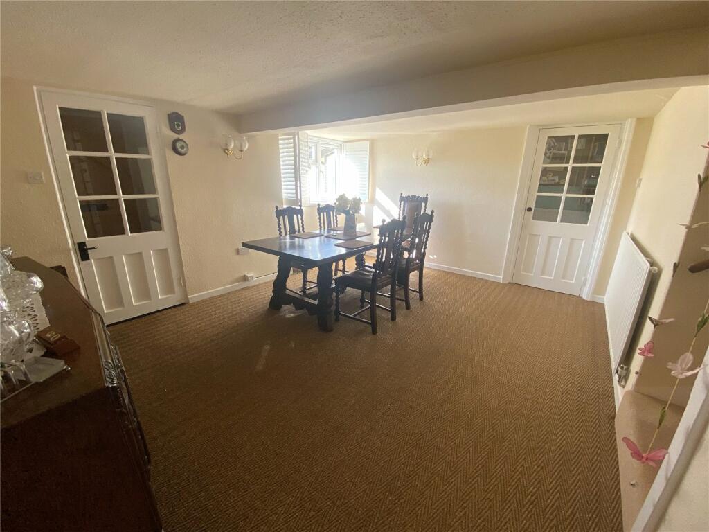 4 bedroom detached house for sale in Washfield, Tiverton, EX16