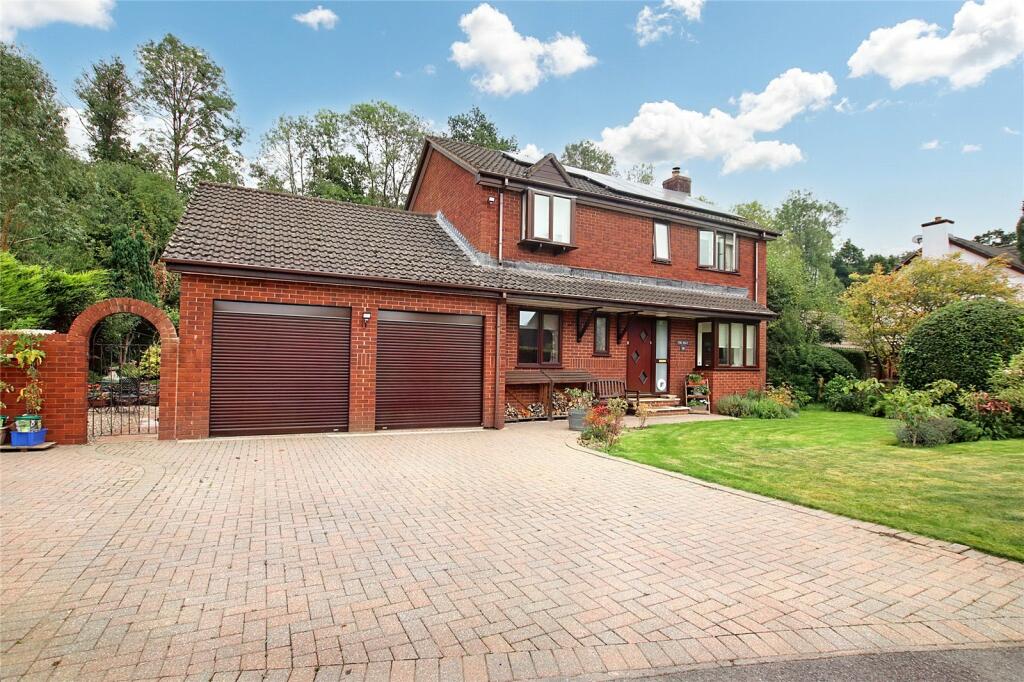 4 bedroom detached house for sale in The Otters, Bolham, Tiverton