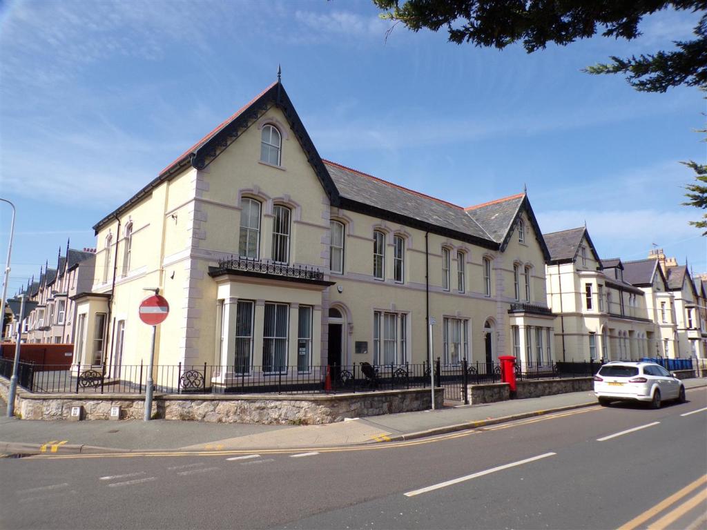 Commercial property for sale in Russell Road, Rhyl, LL18