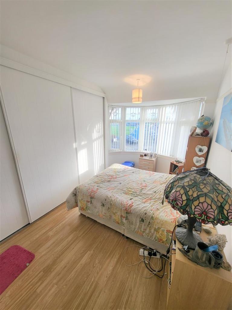 3 bedroom semidetached house for sale in Pendyffryn Road North, Rhyl, LL18