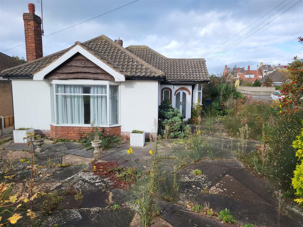 3 bedroom detached bungalow for sale in Olivia Drive, Rhyl, LL18