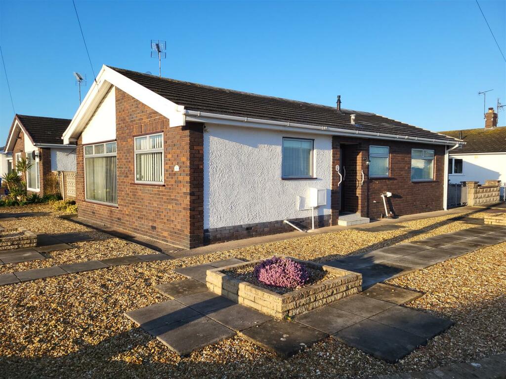 3 bedroom detached bungalow for sale in Redwood Drive, Rhyl, LL18