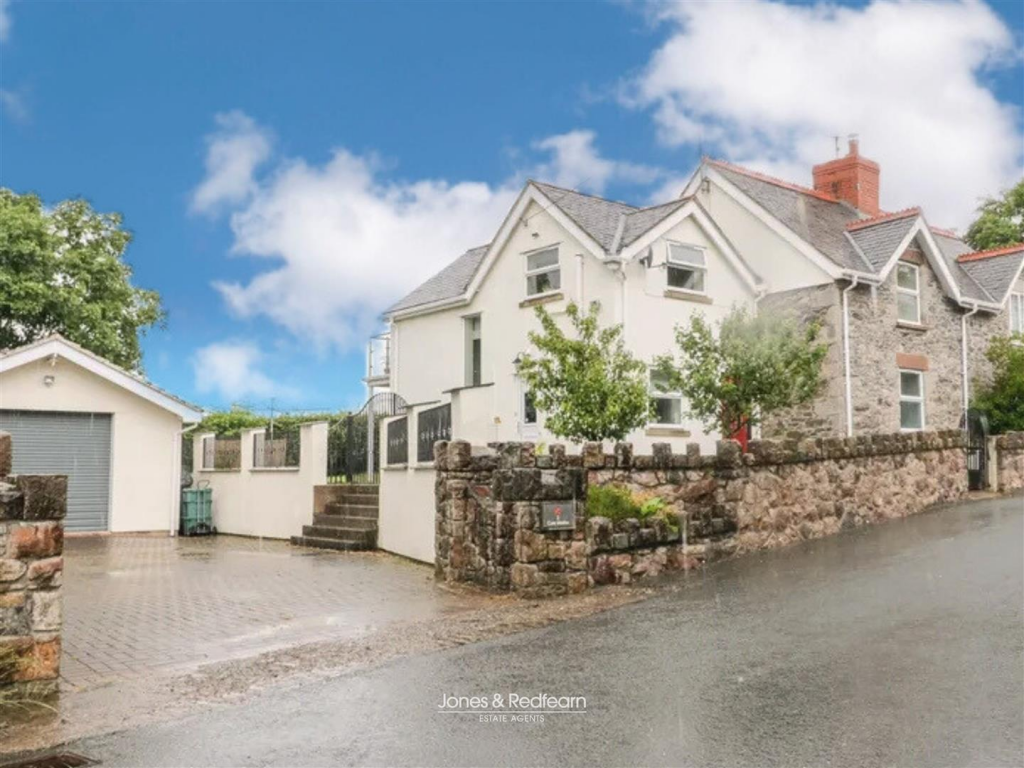Main image of property: Ffordd Llanelwy, Abergele