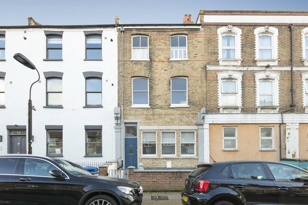 2 bedroom flat for sale in Upland Road, East Dulwich, SE22