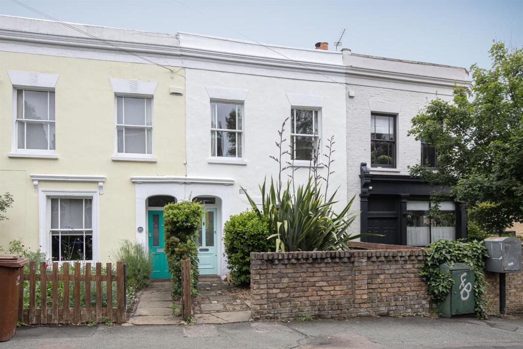 Main image of property: Lyndhurst Grove, Peckham, SE15