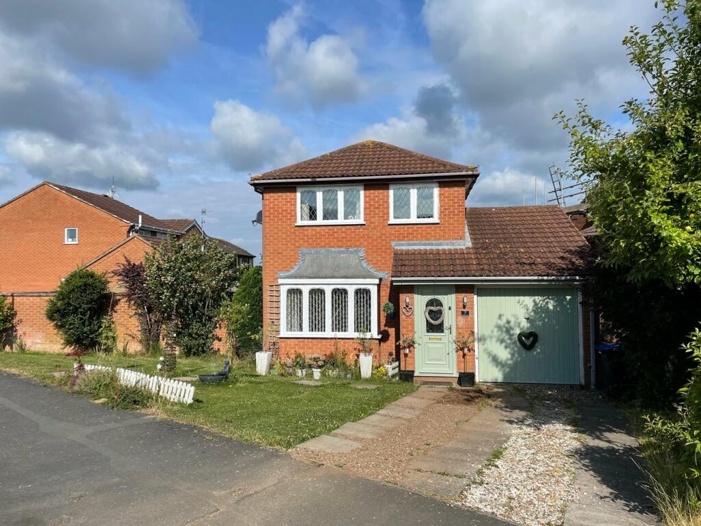 3 bedroom detached house for sale in Holbeck Drive, Broughton Astley
