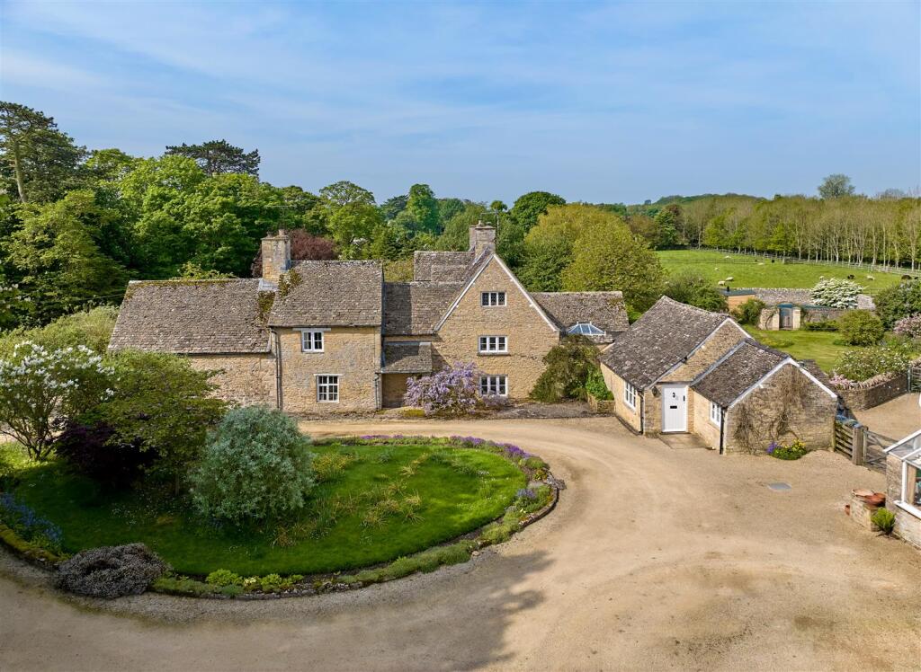 Main image of property: Ramsden, Oxfordshire