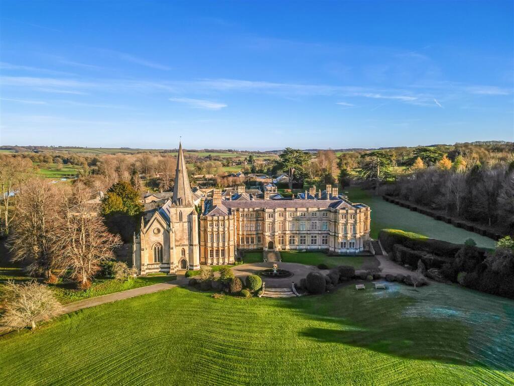 Main image of property: Sherborne, Gloucestershire