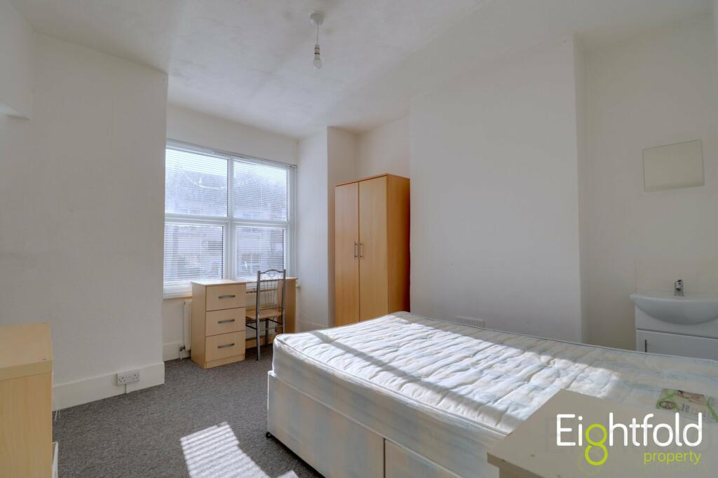 Additional property image - Totland Road, Brighton