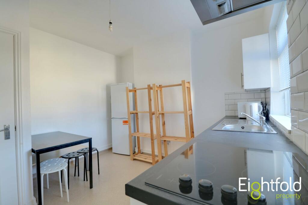 Additional property image - Totland Road, Brighton