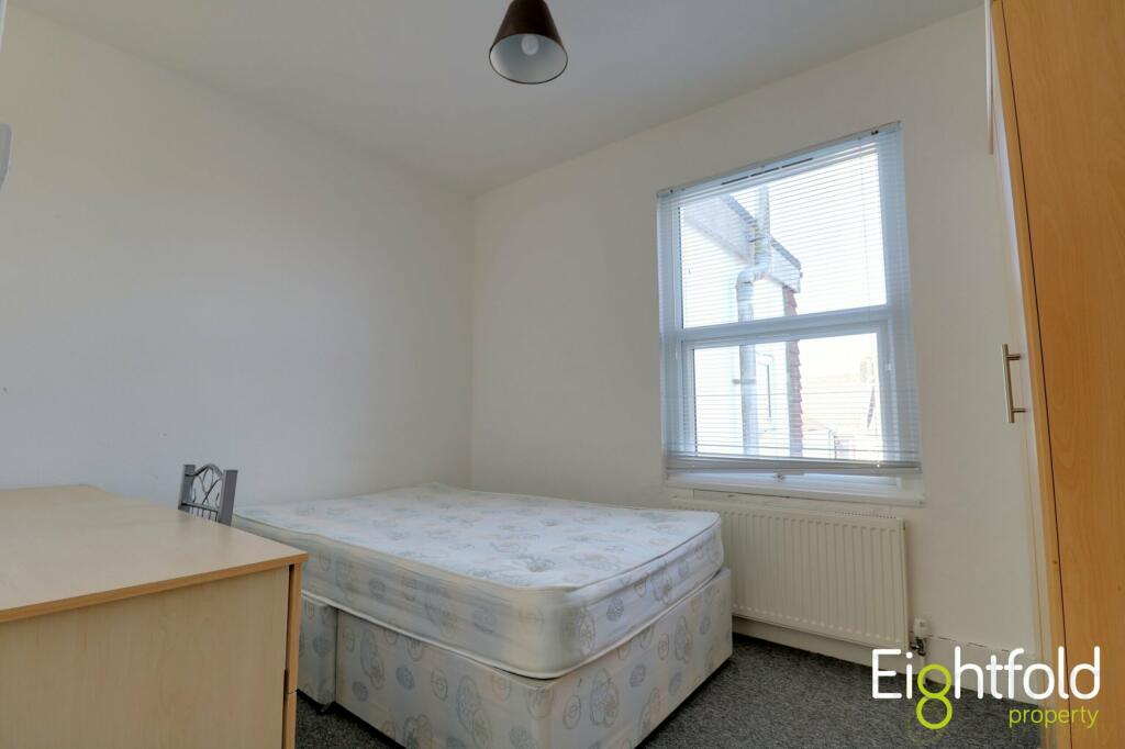 Additional property image - Totland Road, Brighton
