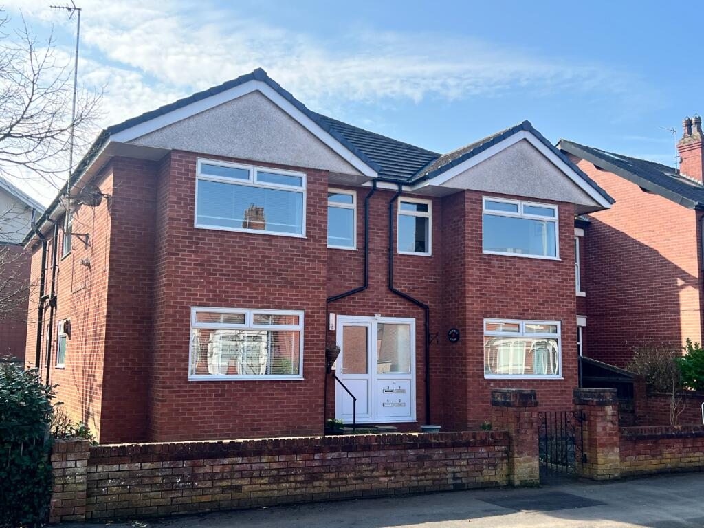 Main image of property: 1 Victoria Court, 52 Victoria Street 