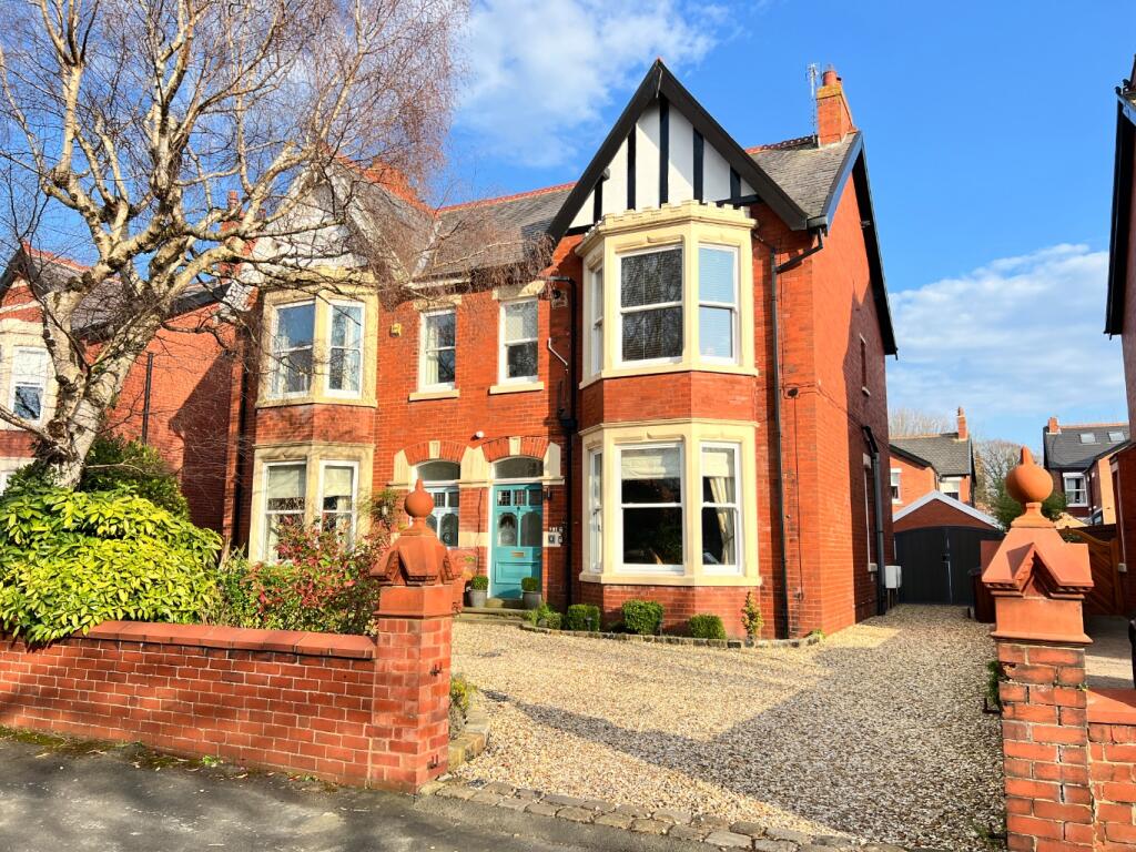 Main image of property: First Floor Apartment 2, 8 Riversleigh Avenue 