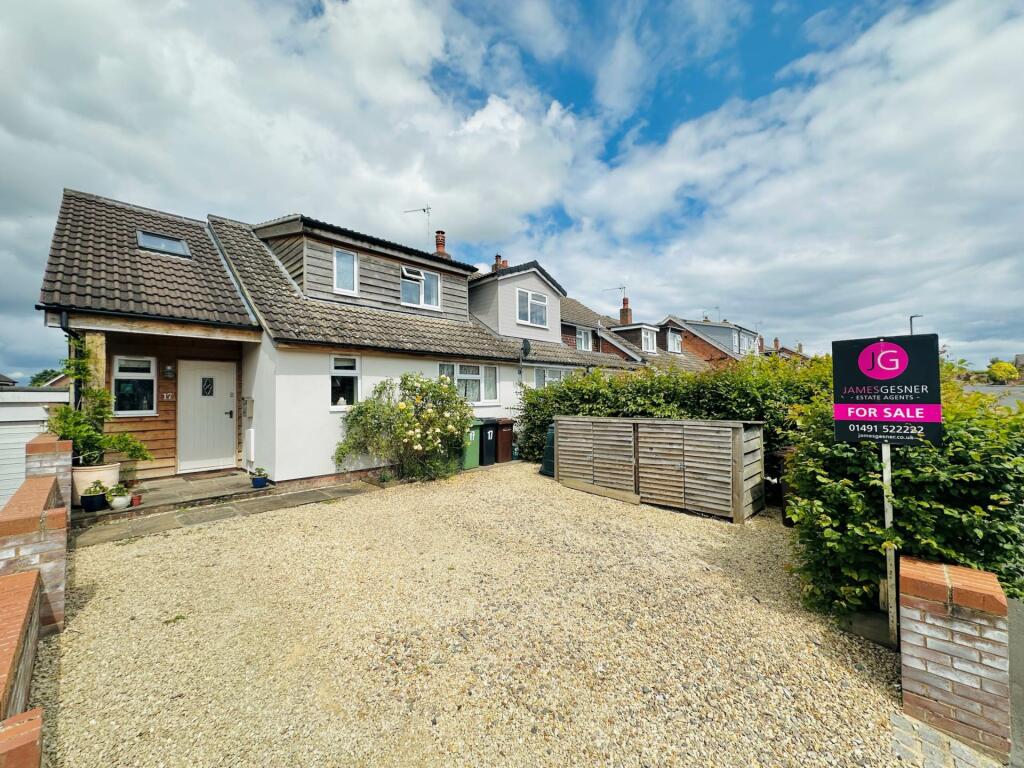 3 bedroom end of terrace house for sale in Rothwells Close, Cholsey, OX10