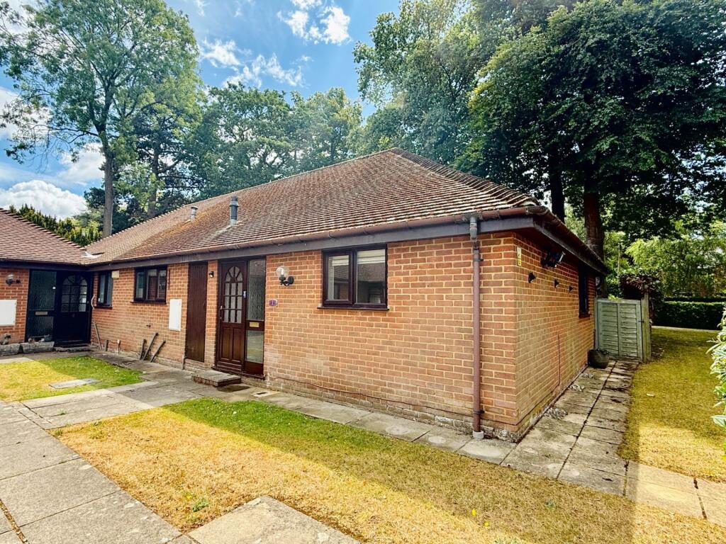 Main image of property: Chalcraft Close, Henley-On-Thames