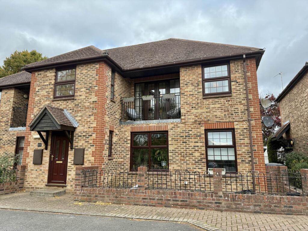 Main image of property: Atwell Close, Wallingord
